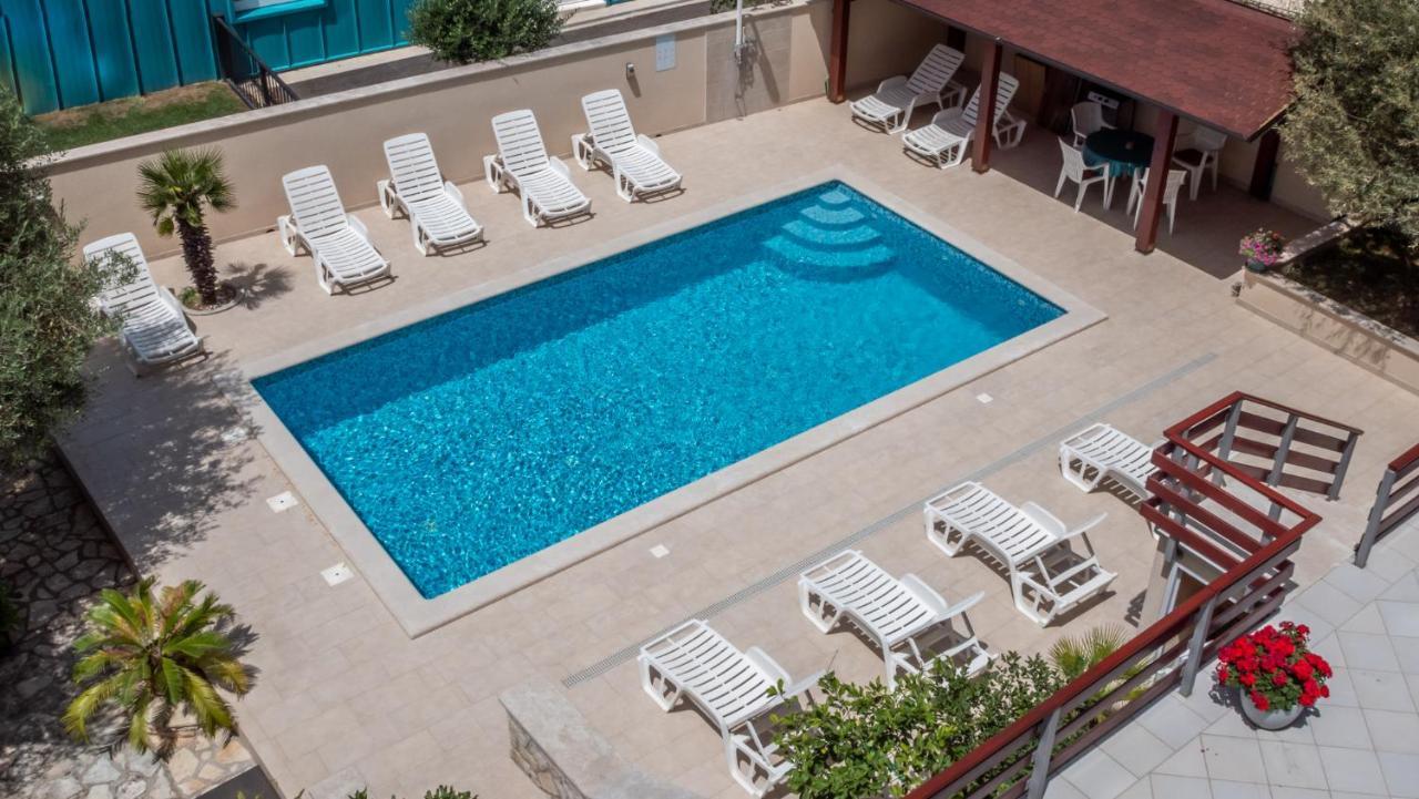 Berat Apartment Vodnjan Esterno foto