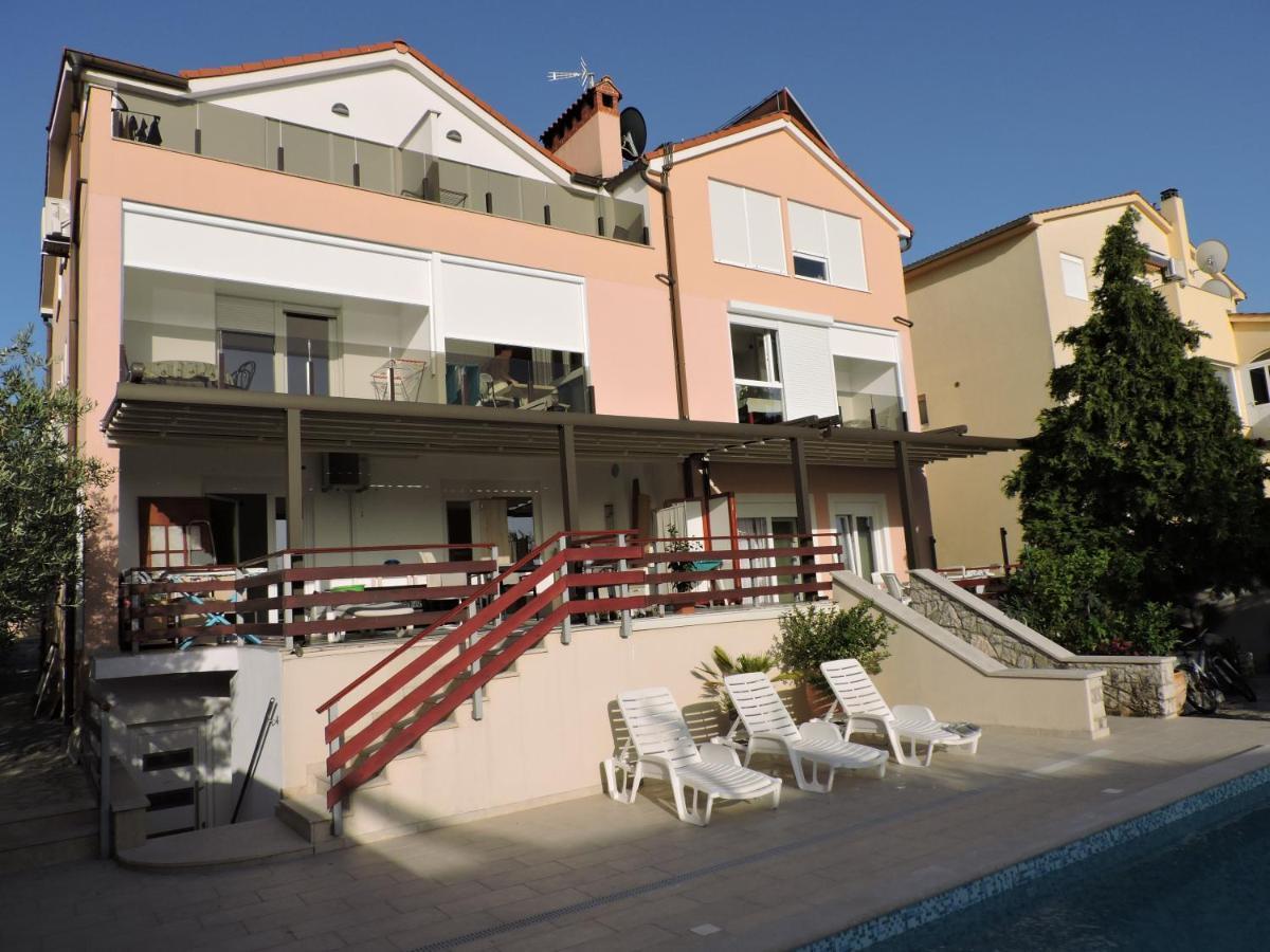 Berat Apartment Vodnjan Esterno foto
