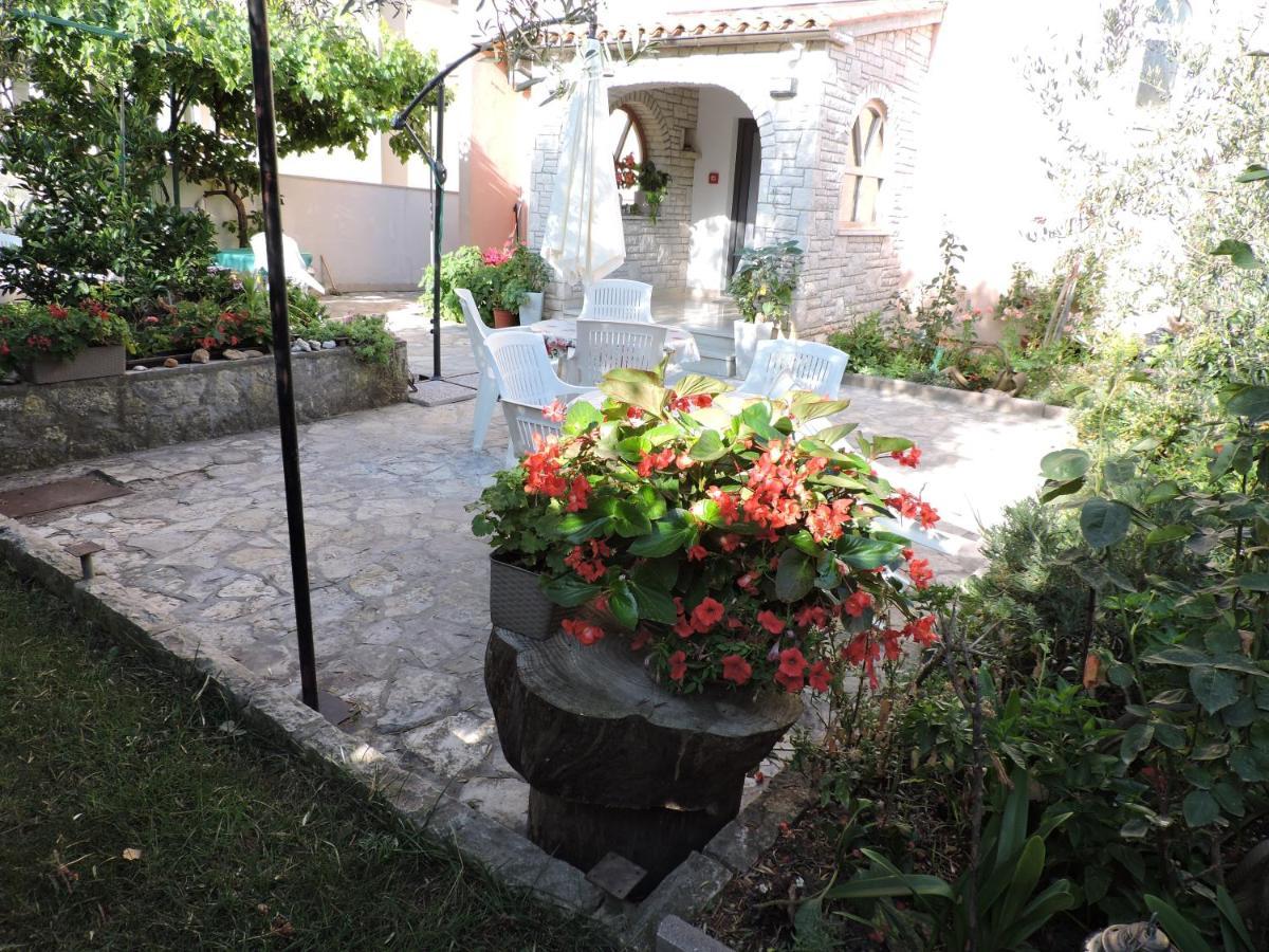 Berat Apartment Vodnjan Esterno foto