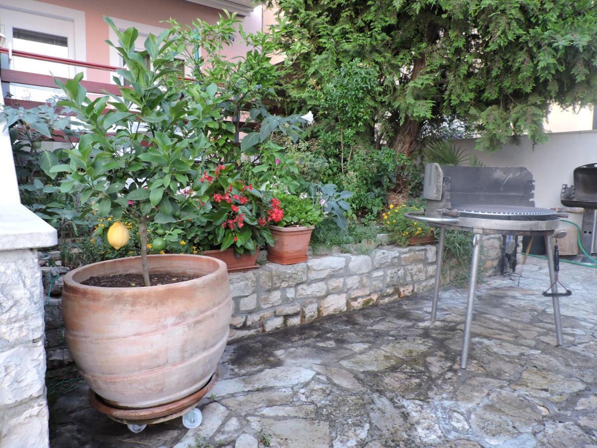 Berat Apartment Vodnjan Esterno foto