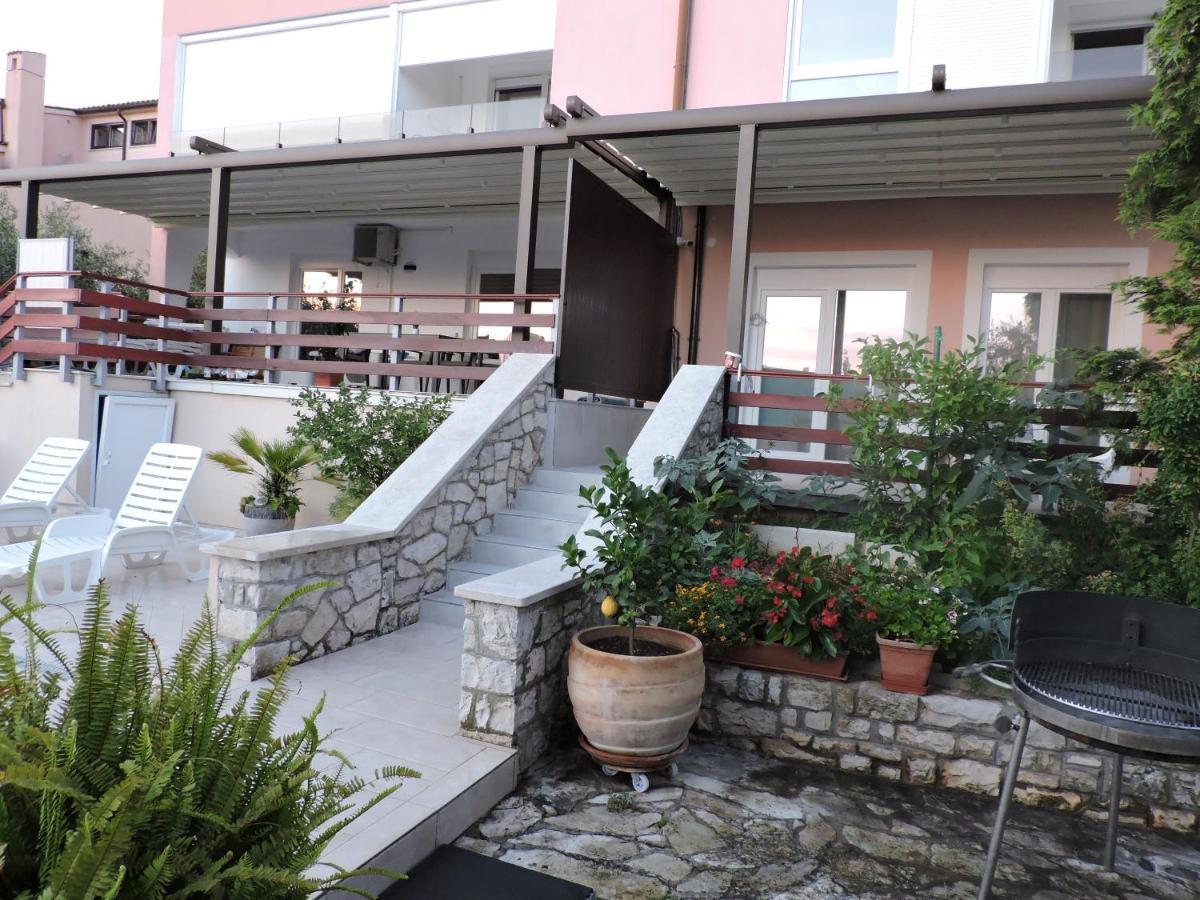 Berat Apartment Vodnjan Esterno foto