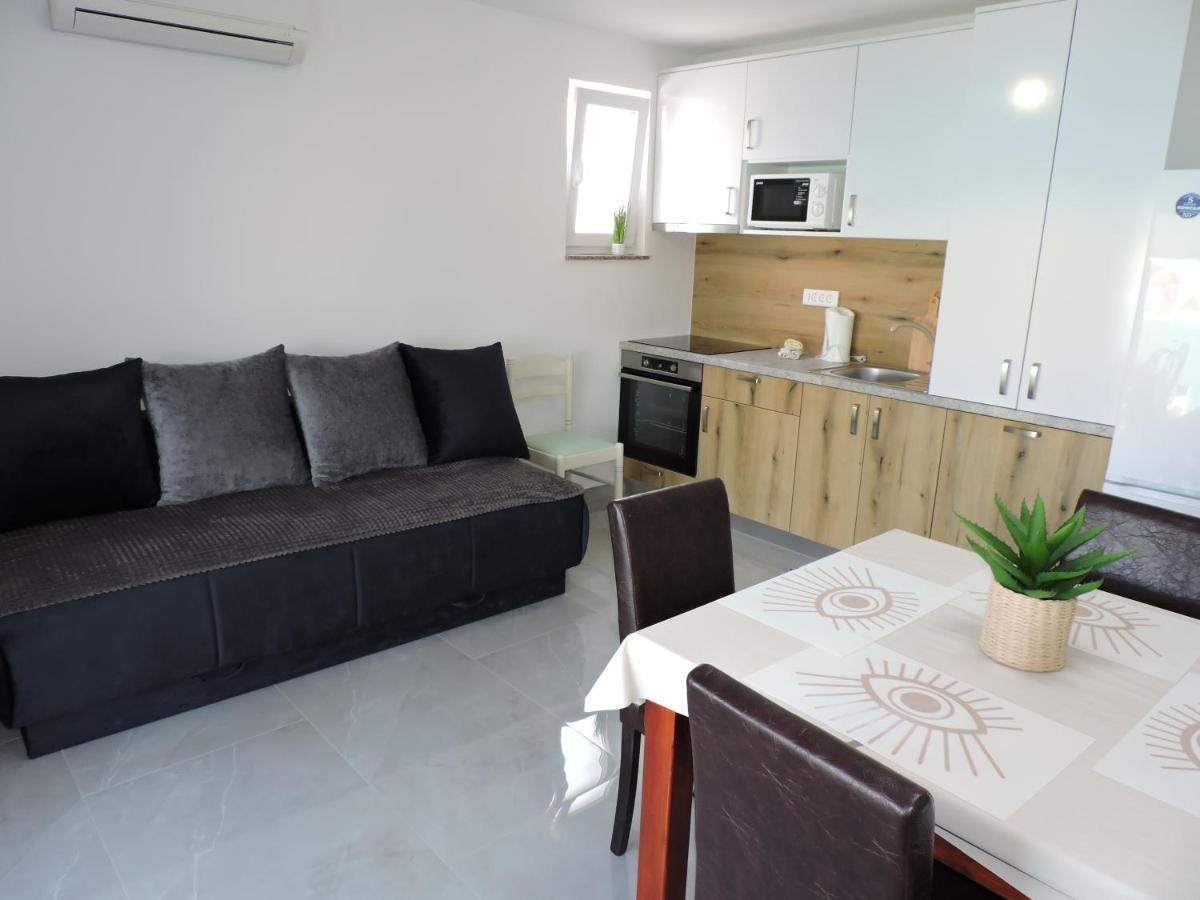 Berat Apartment Vodnjan Esterno foto