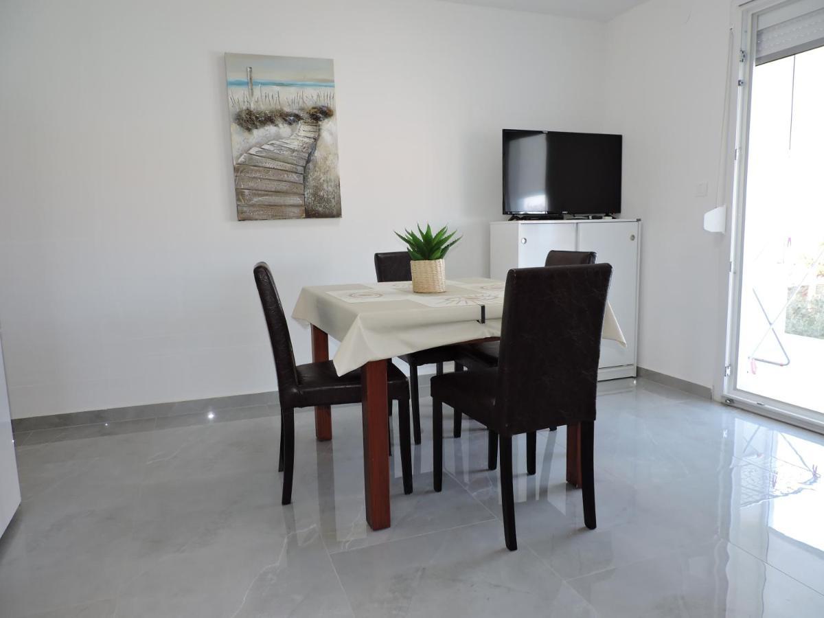 Berat Apartment Vodnjan Esterno foto