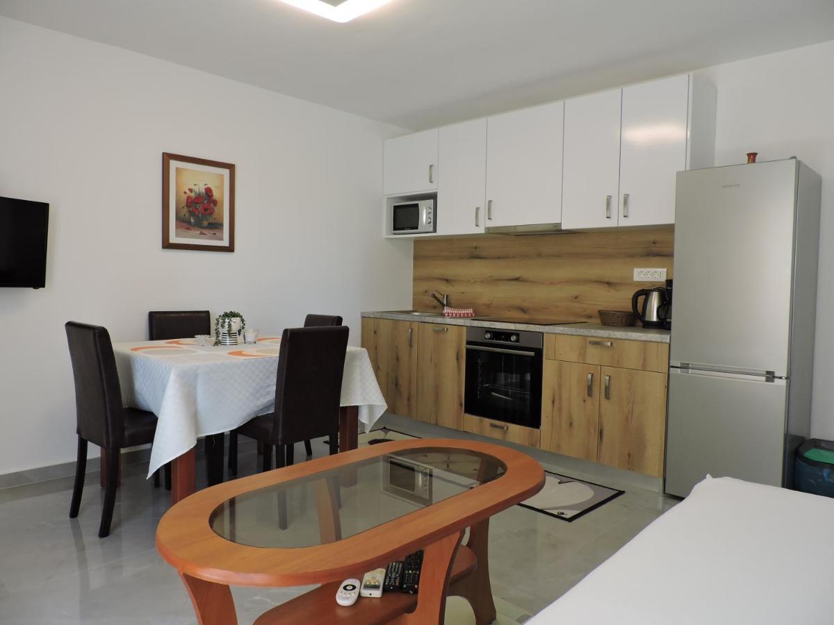 Berat Apartment Vodnjan Esterno foto